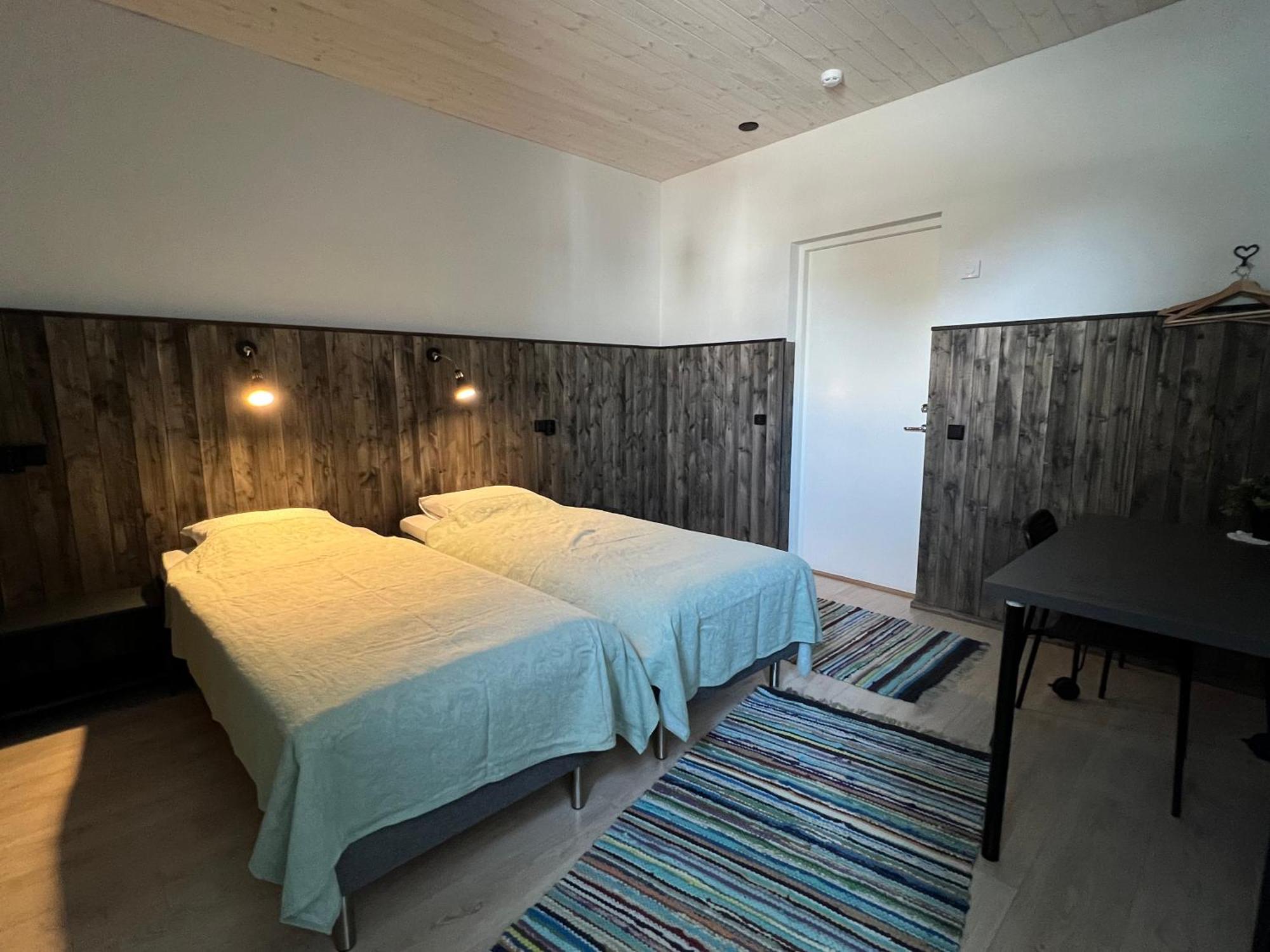 Kihnu Sadama Oeoemaja Guesthouse Lemsi Eksteriør bilde