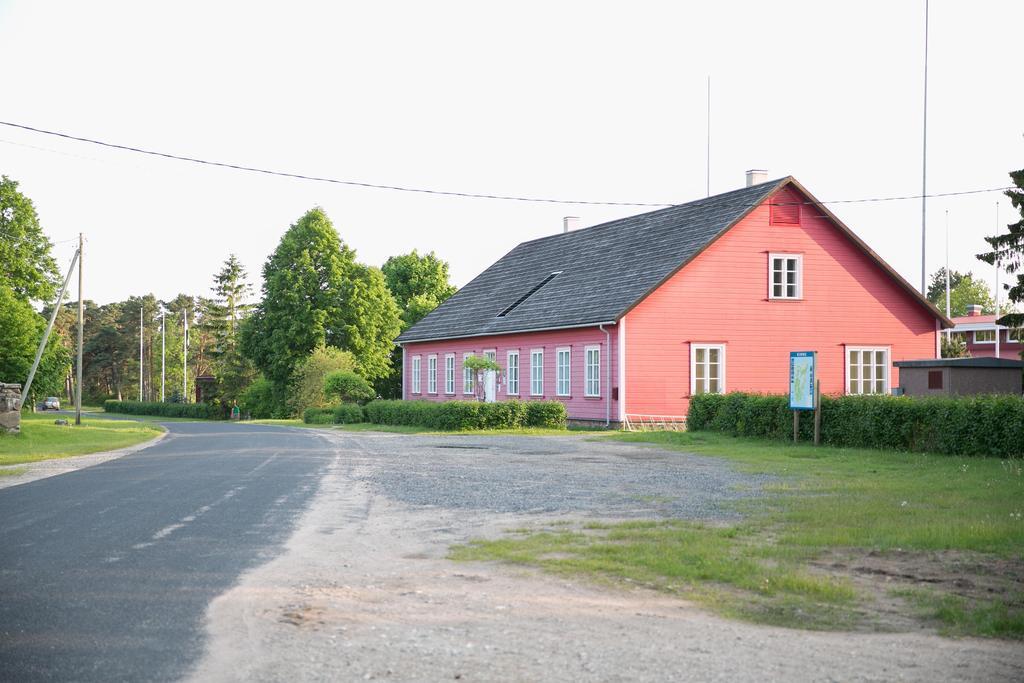 Kihnu Sadama Oeoemaja Guesthouse Lemsi Eksteriør bilde